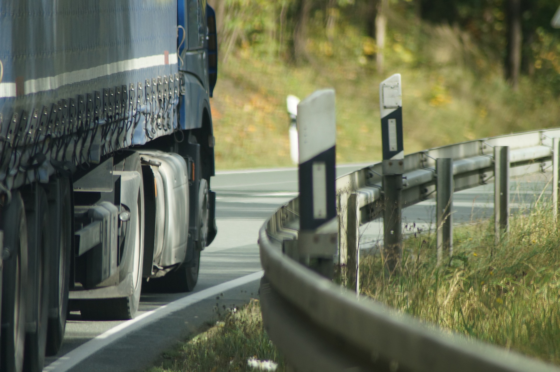 truck-g8824ff31b_1920